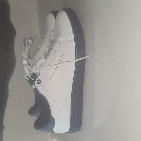 Tommy Hilfiger Other - Tommy Hilfiger Men 8 1/2 or Women's 10.5(Eur42)